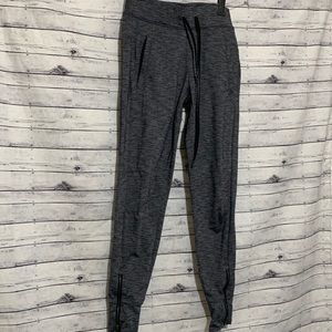 Athleta jogger pants